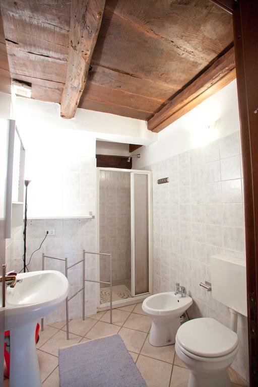 -Ortaflats- Appartamenti Imbarcadero & Palazzotto 奥尔塔圣朱利奥 客房 照片