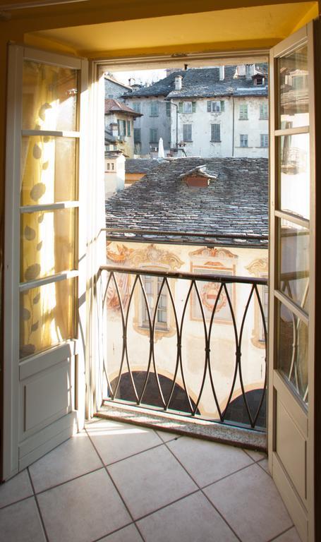 -Ortaflats- Appartamenti Imbarcadero & Palazzotto 奥尔塔圣朱利奥 客房 照片