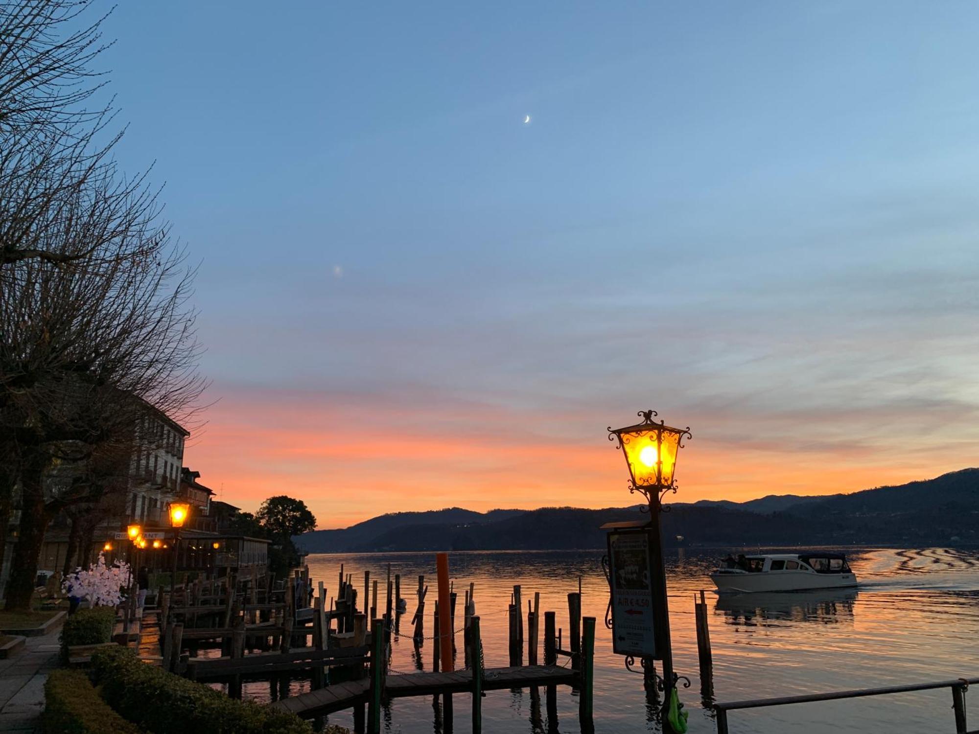 -Ortaflats- Appartamenti Imbarcadero & Palazzotto 奥尔塔圣朱利奥 外观 照片