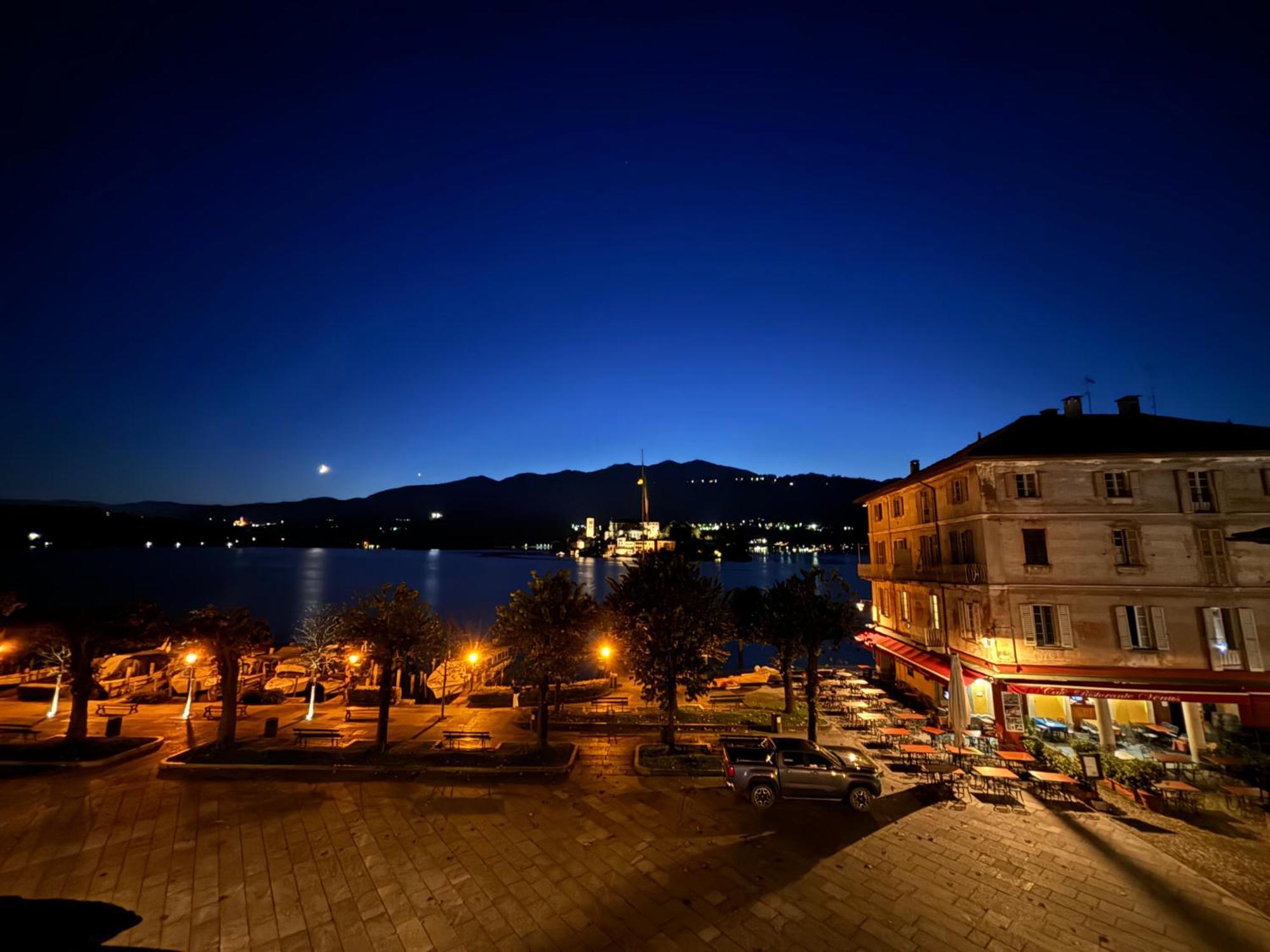 -Ortaflats- Appartamenti Imbarcadero & Palazzotto 奥尔塔圣朱利奥 外观 照片