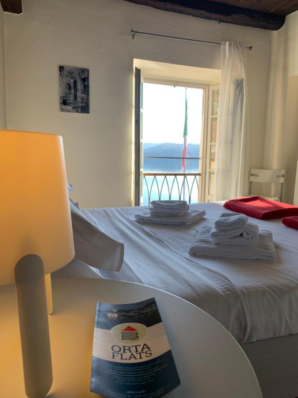 -Ortaflats- Appartamenti Imbarcadero & Palazzotto 奥尔塔圣朱利奥 外观 照片